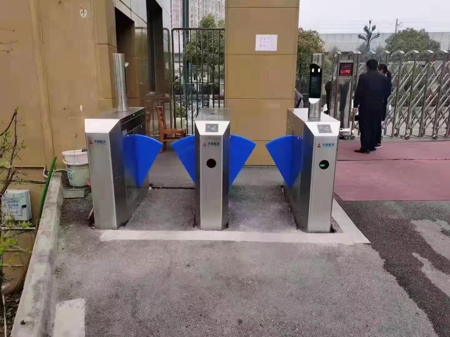 江苏镇江通道闸报价及图片通道闸MK体育(图1)