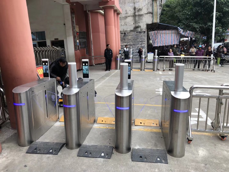 强港MK体育、兴产、活城！日照打造港产城高质量融合发展新样板(图1)