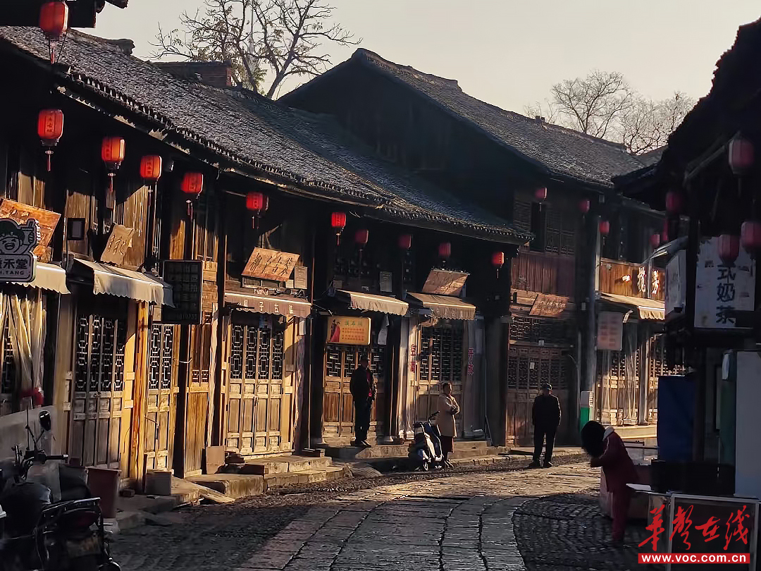 MK体育青石板上筑防线 零陵古城的融合守护之道(图1)