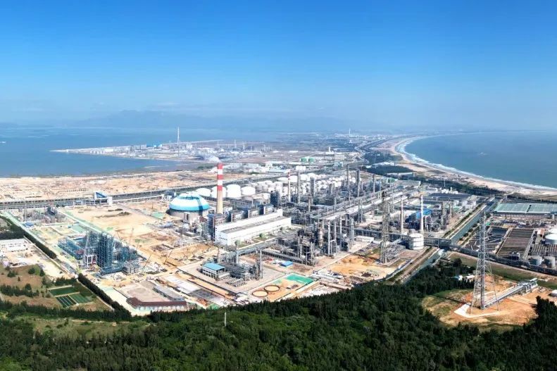 从闽江三桥到八闽宏图看建设银行的“善建”足MK体育迹(图6)