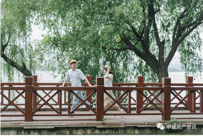 MK体育必看！嘉定湖光澜庭售楼处官网发布：嘉定湖光澜庭燃爆热度！(图10)