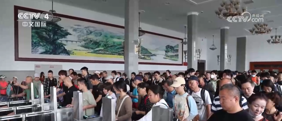 MK体育端午假期迎返程客流高峰 交通部门多举措保障出行安全顺畅(图1)